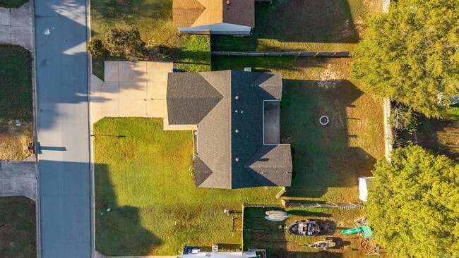 Building Photo - 10 Meadow Ridge Loop