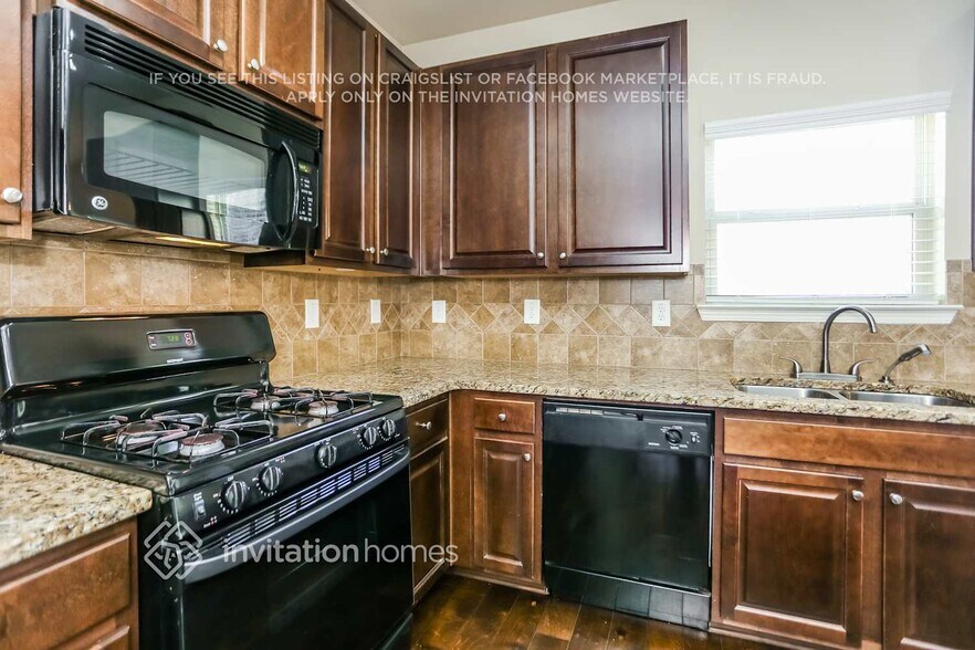 Building Photo - 4324 Grove Lake St SW