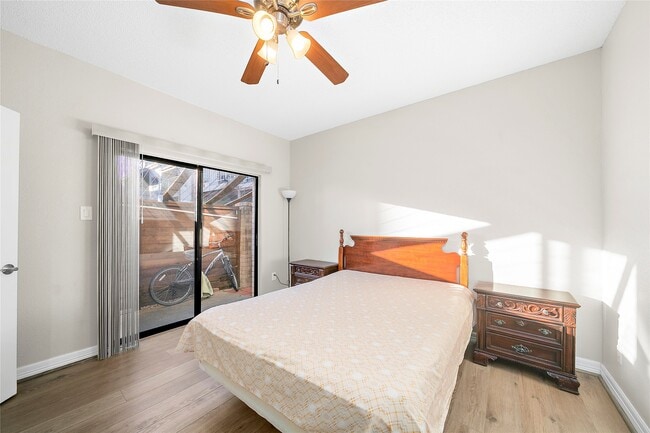 Building Photo - 8257 Sands Point Dr