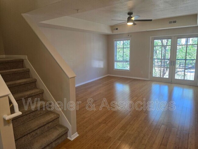 Building Photo - 129 25th St