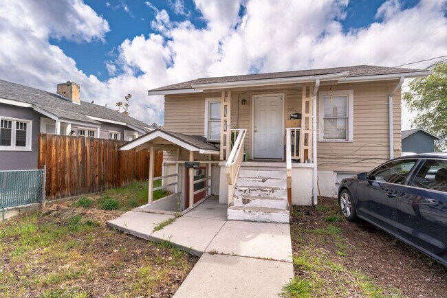 Primary Photo - EN331 Malaga Ave