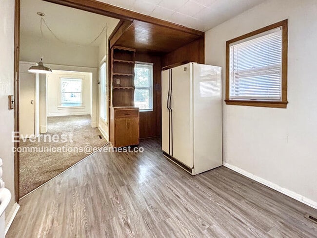 Building Photo - 1426 W Cucharras St