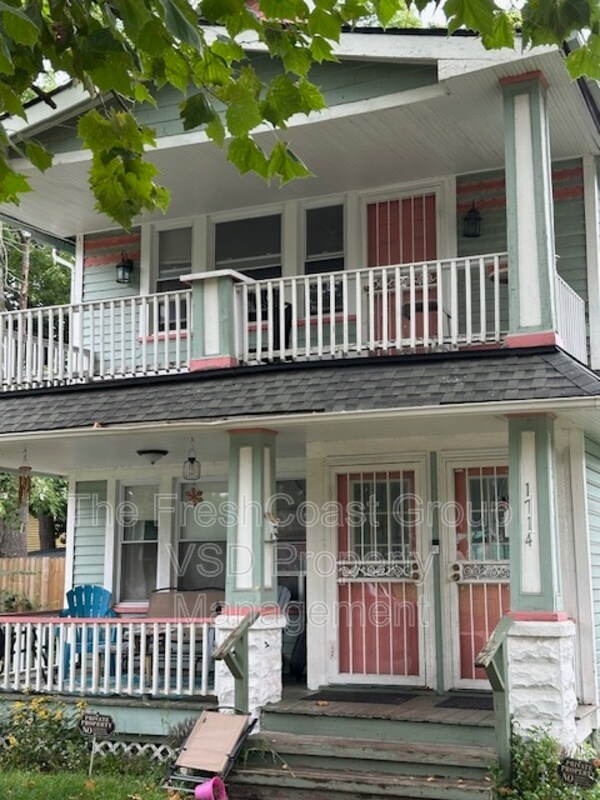 Primary Photo - 1714 Castle Ave