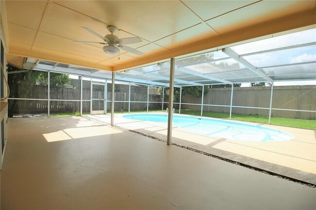 Building Photo - 3082 Cascade Dr