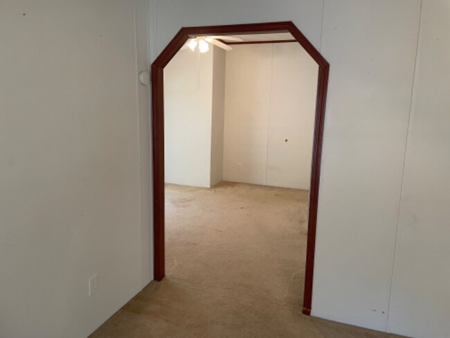 Building Photo - 85156 Terry Rd