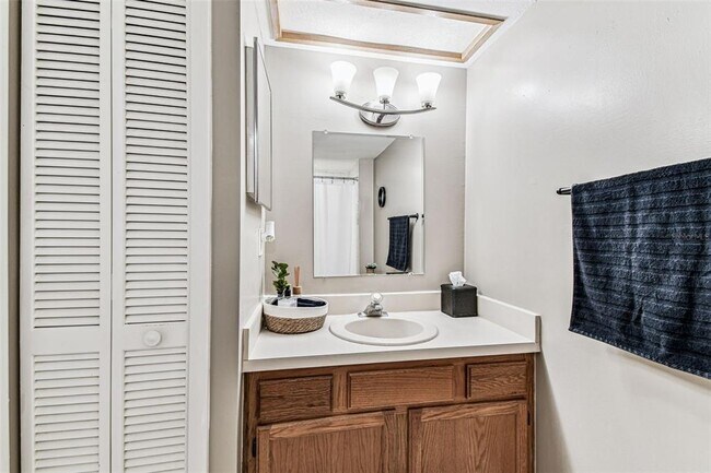 Building Photo - 1710 Hammock Pine Blvd