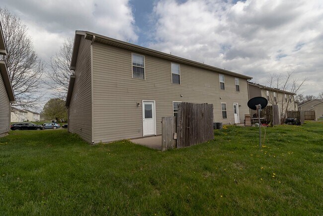 Building Photo - 5305-5307 Currituck Ln