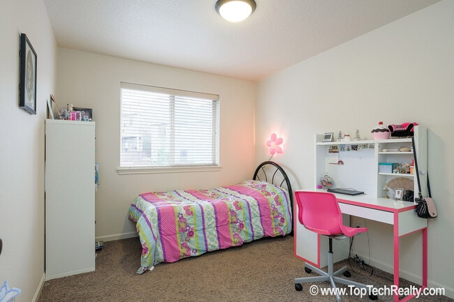 Building Photo - Lovely Duplex-Style Townhome | Bethany | Arbor Oaks Neighborhood | Amazing Schools | INTERNET INC...