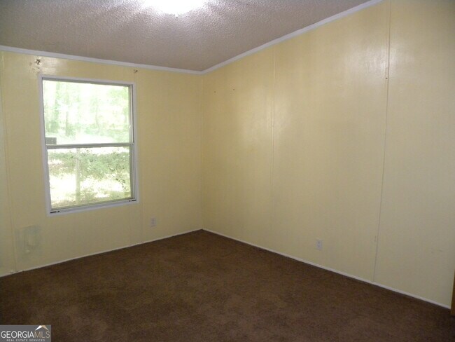 Building Photo - 2627 Cole Rd