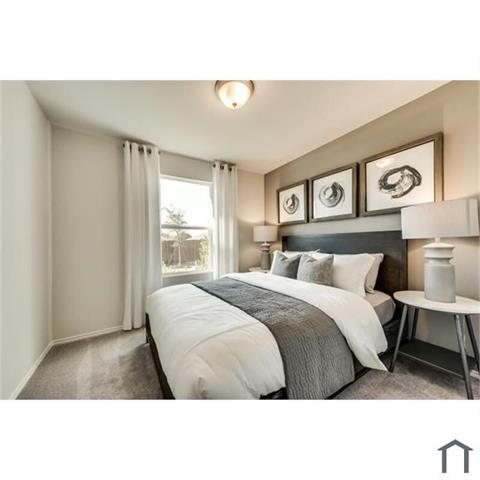 Building Photo - 1329 Rosenberg Dr