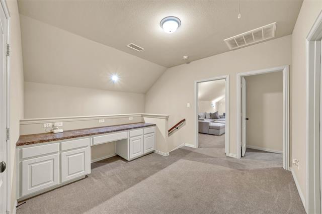 Building Photo - 5048 Exposition Way