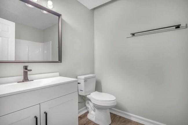 Building Photo - 3 Bedroom, 2 Bath with Home Office