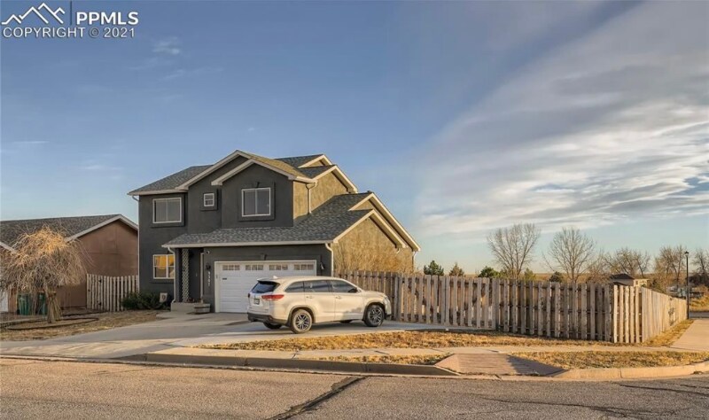 Primary Photo - 9307 Summer Meadows Dr