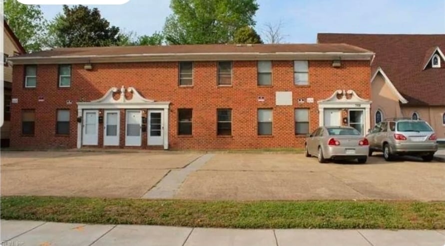 Building Photo - 308 31st W St