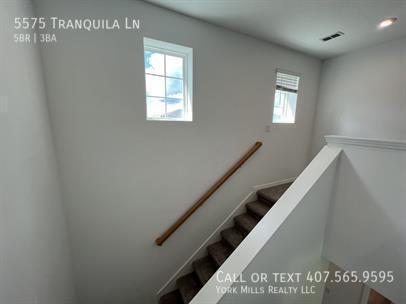 Building Photo - 5575 Tranquila Ln