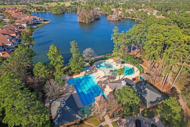 Building Photo - 9535 Empress Crossing Dr