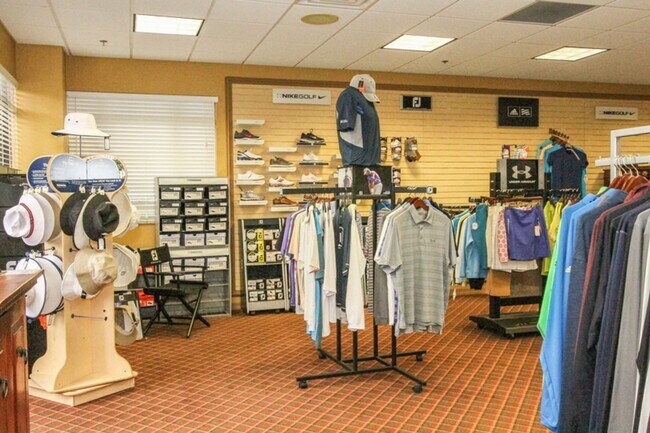 Building Photo - Fully Furnished Seasonal Condo Rental At Golf & Country Club