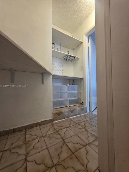 Building Photo - 714 SW 99th Ct