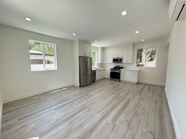 Building Photo - 19515 Cantara St