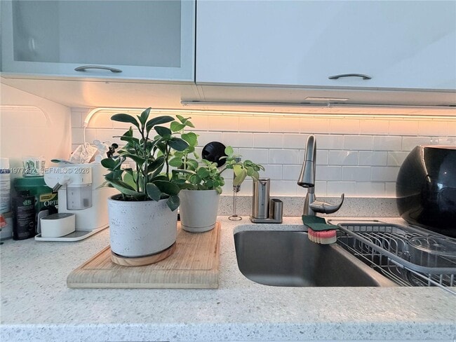 Building Photo - 133 NE 2nd Ave