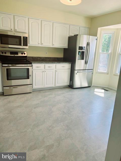 Building Photo - 2846 Schoolhouse Cir