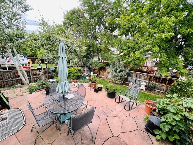 Building Photo - Charming home located in Coal Creek Ranch-$1000 Off First Month's Rent!