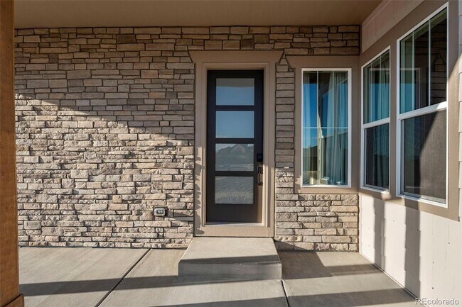 Building Photo - 16349 Bassett Ml Wy