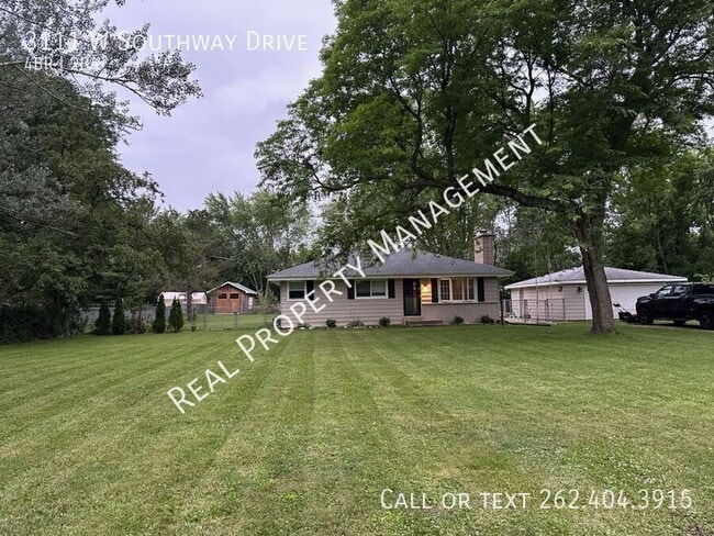 Building Photo - 3111 W Southway Dr