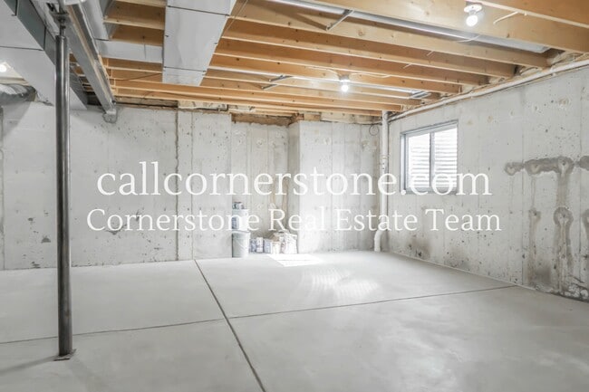 Building Photo - 5037 Plumstead Dr