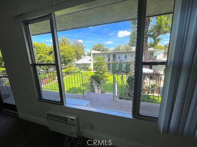 Building Photo - 146 S Princeton Ave