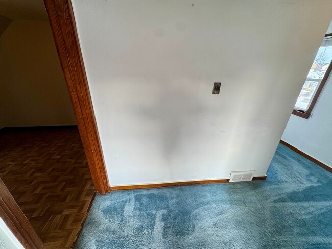 Building Photo - 3 Bedroom 2 Bath in Natrona Heights, PA!