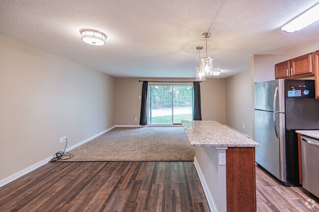 2 BR, 1BA - 800SF - Glen Allen Apartments