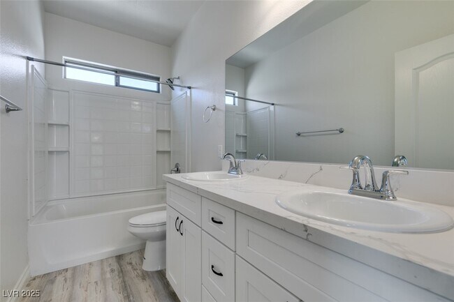 Building Photo - 778 Easter Lily Pl
