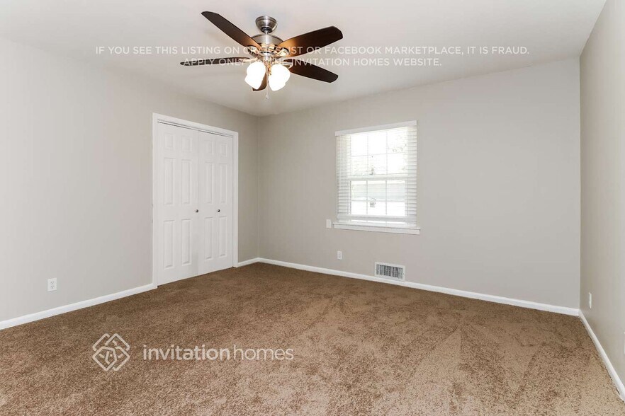 Building Photo - 310 E Huitt Ln