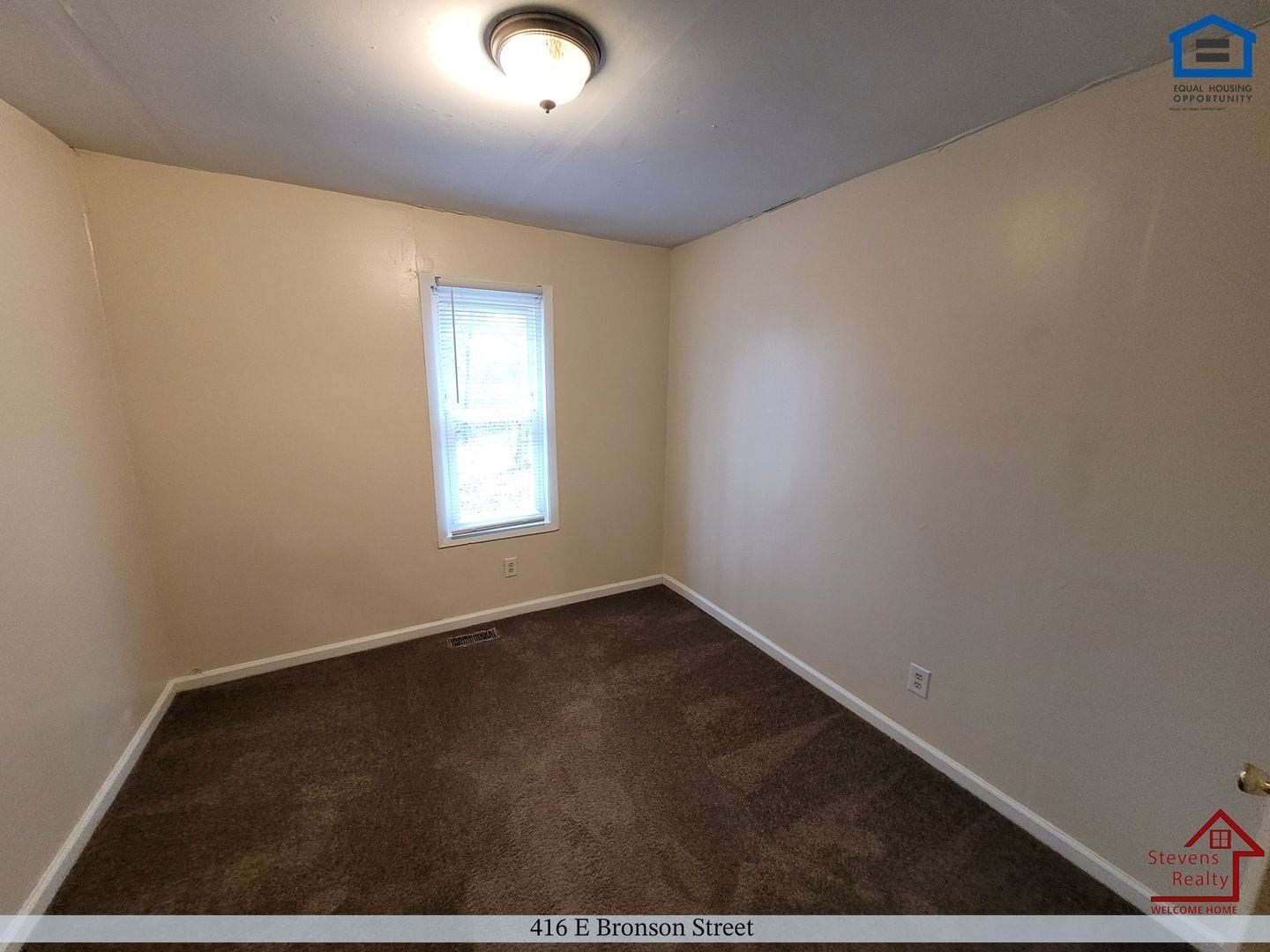 Building Photo - 416 E Bronson St