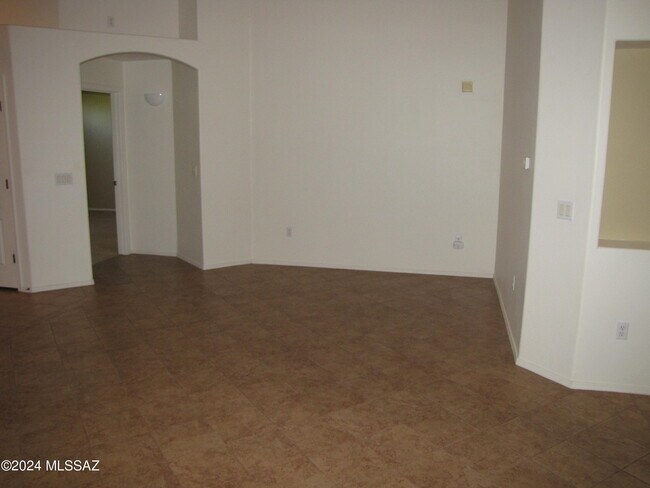 Building Photo - 497 S Douglas Wash Rd