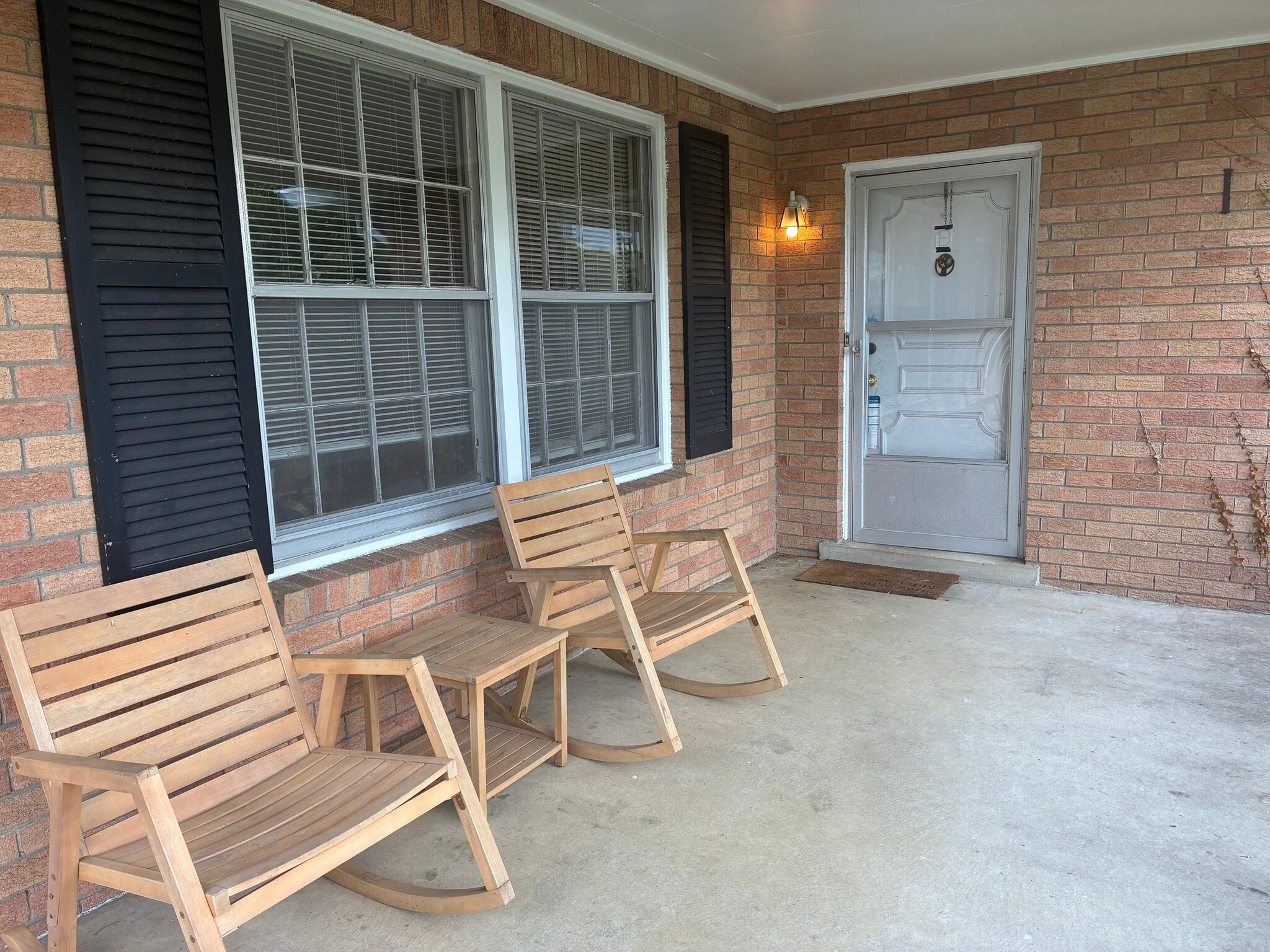 Building Photo - 804 Crescent Hill Rd