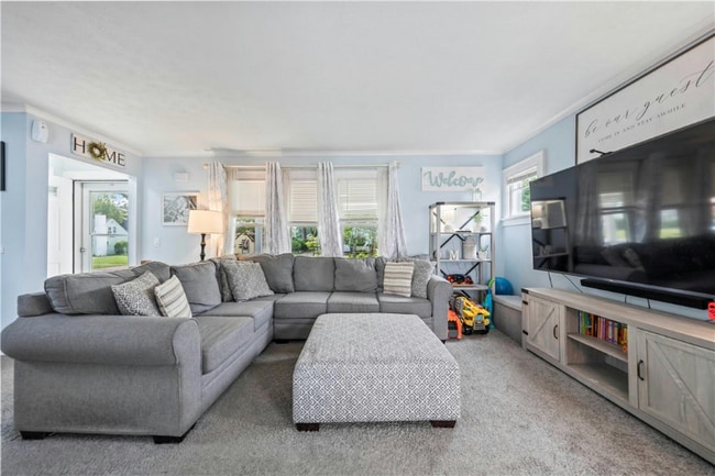 Building Photo - 52 Wedgewood Park