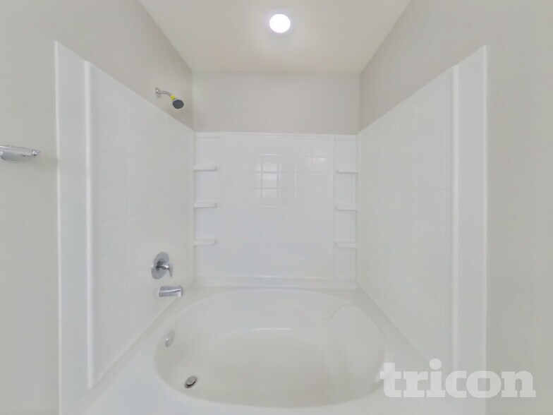 Building Photo - 1987 April Oaks Dr