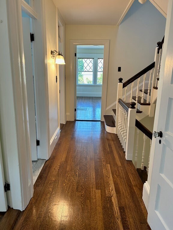 Building Photo - 16 Fletcher St