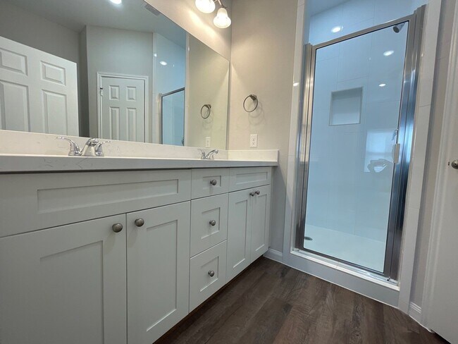 Building Photo - 1059 Rd 5736