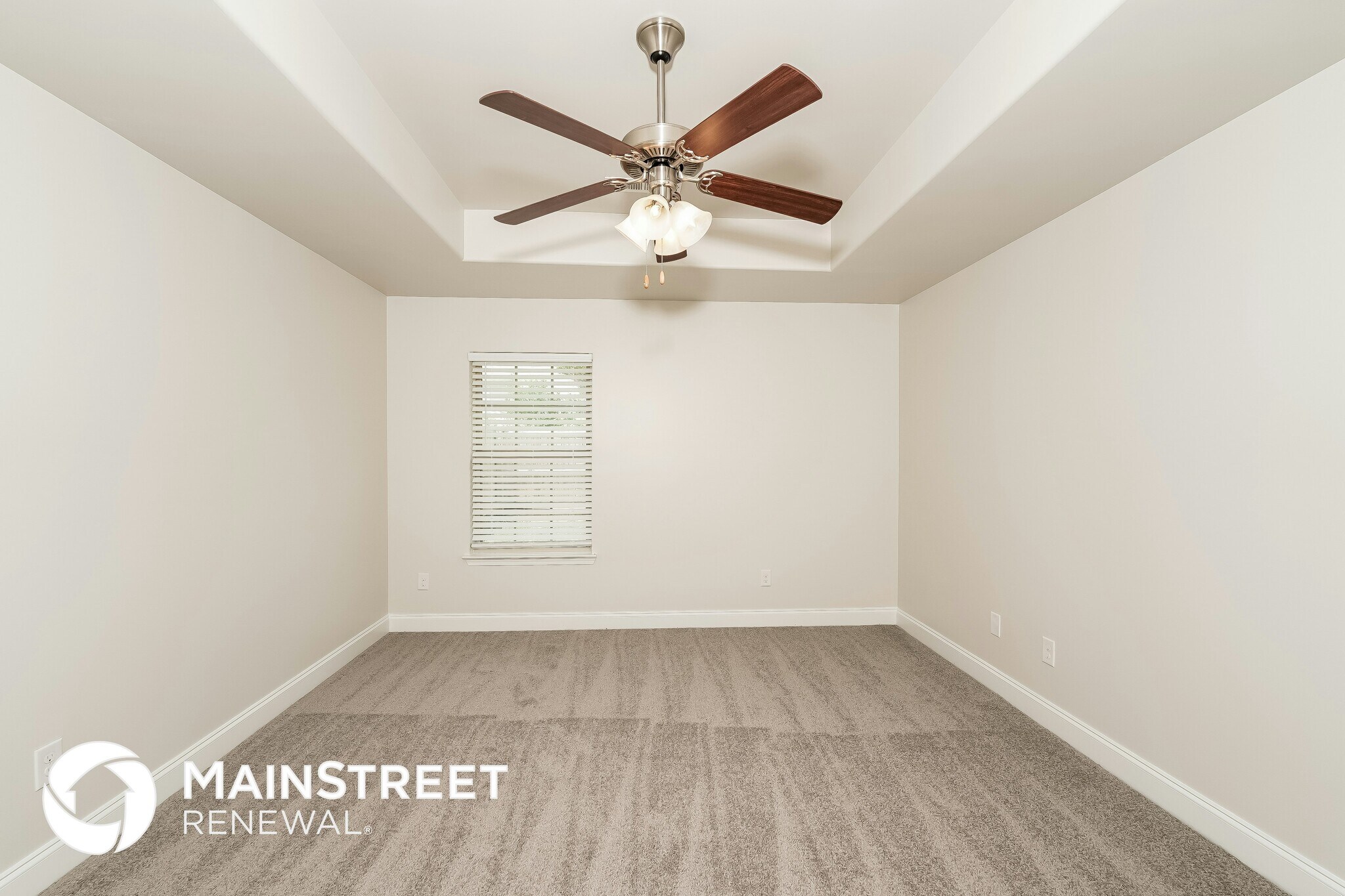 Building Photo - 980 Clover Ave