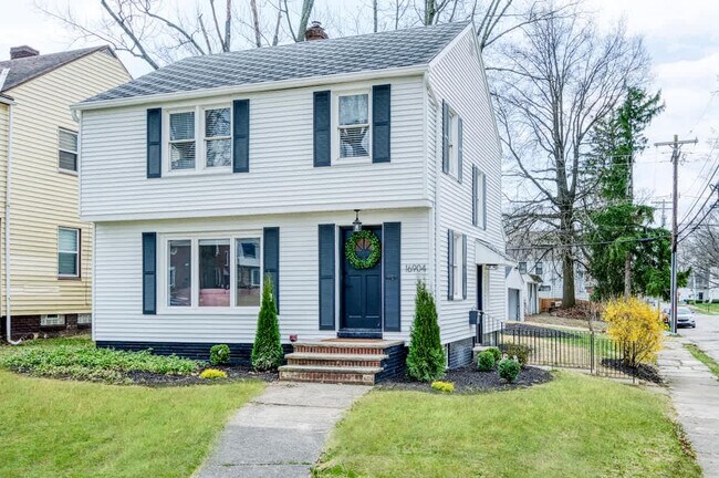 Building Photo - 16904 Invermere Ave