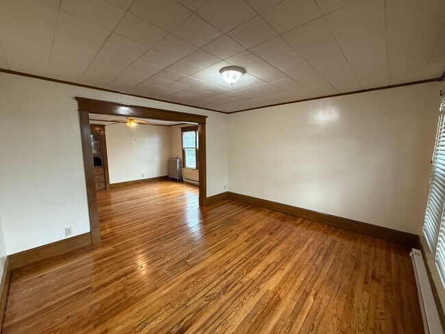 Building Photo - 232 Hampden St