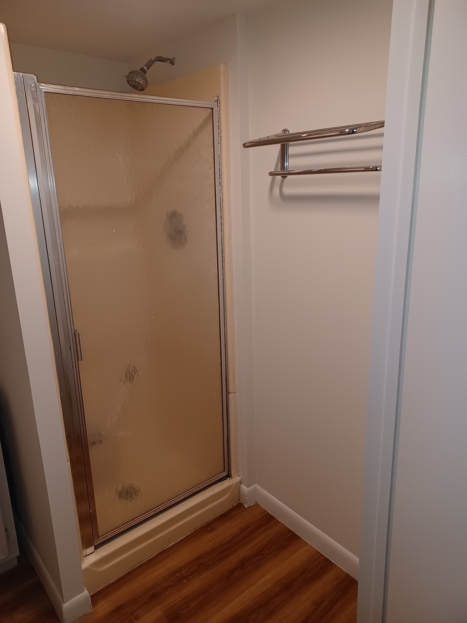 Building Photo - 2025 Maple Ave