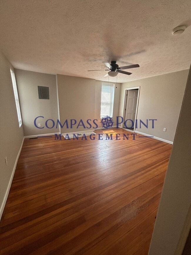 Building Photo - 170 E Loudon Ave