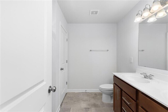 Building Photo - 360 Paulownia Cir