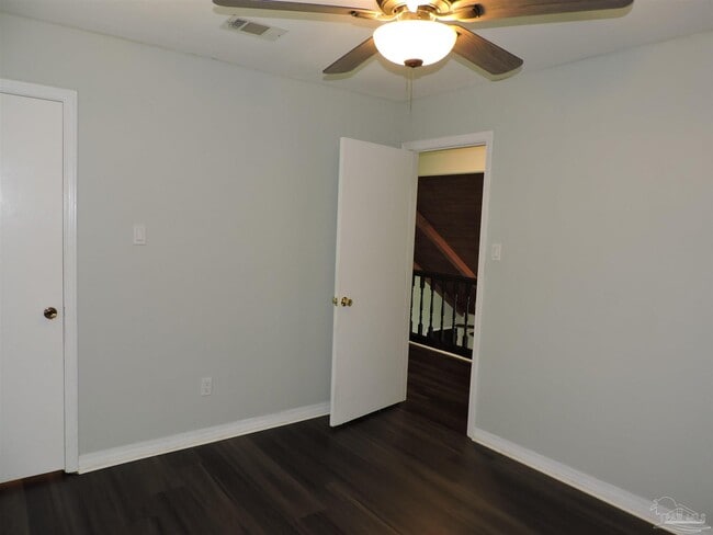 Building Photo - 7674 Old Hickory Dr