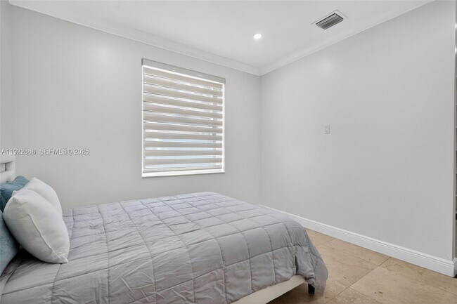 Building Photo - 16432 NW 12th St