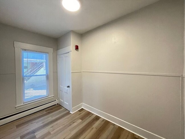 Building Photo - 49 Pennacook St